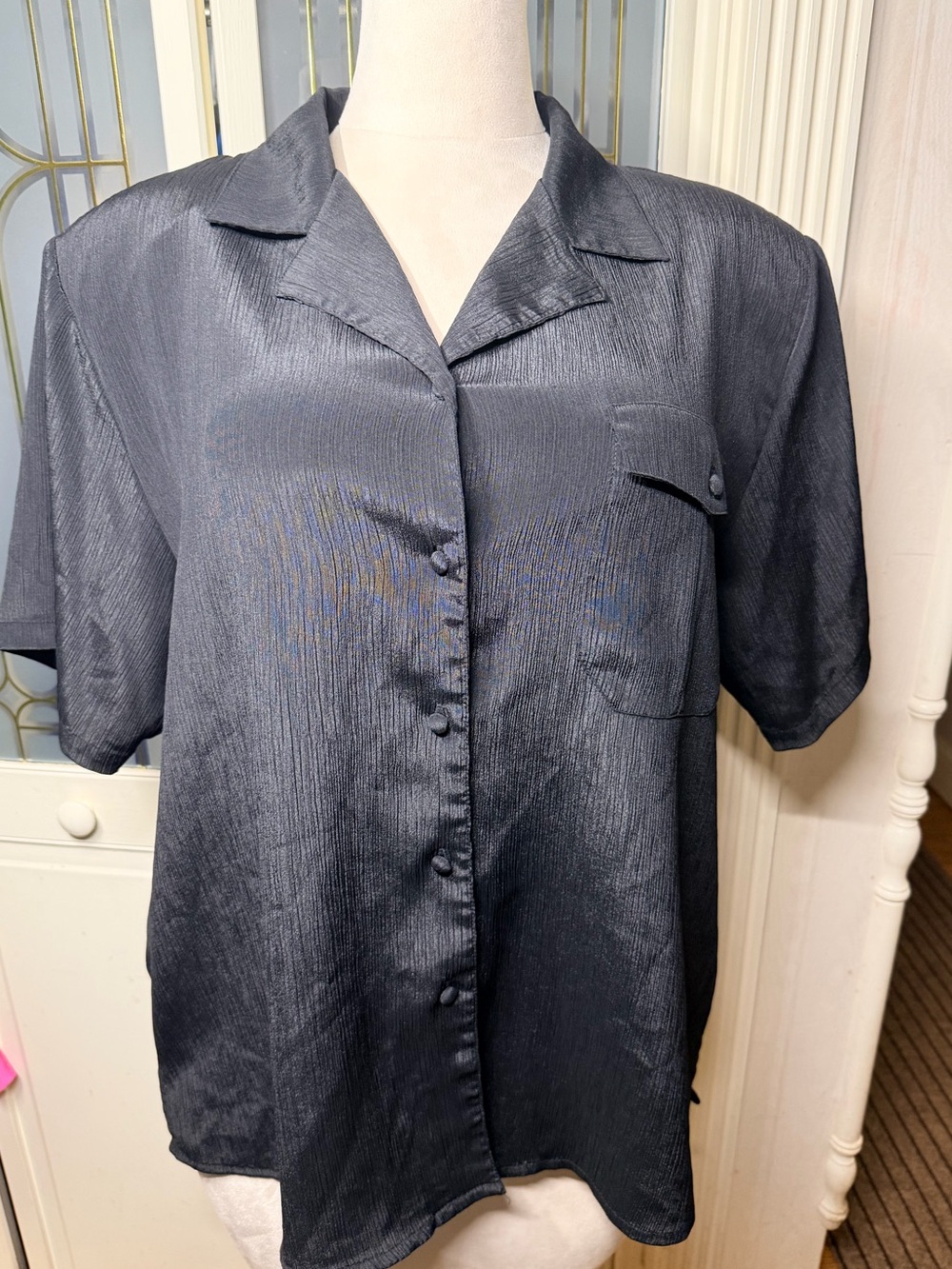EOS Daewoo Black Crinkle Satin Button Front Blouse 20W Y2K